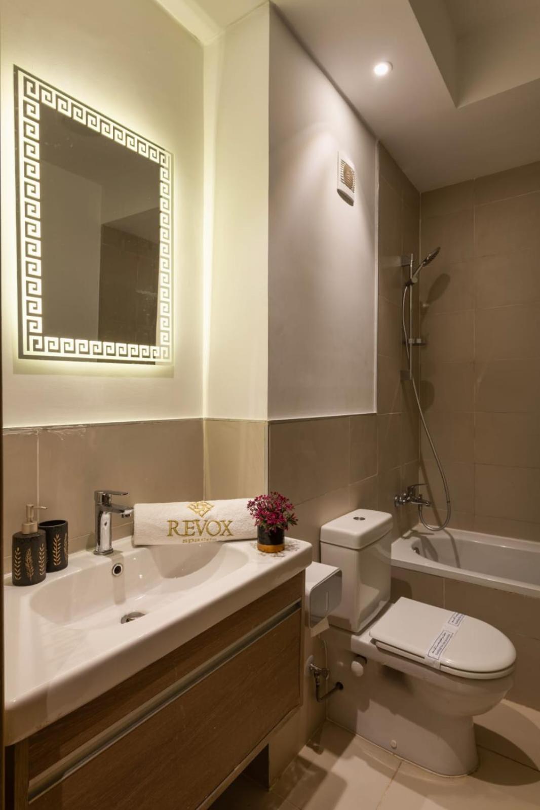 Apartment Carrara White 3br W/garden View And Pool Cairo